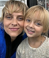 adoringteresap_thefamilynextdoor_bts_5.jpg