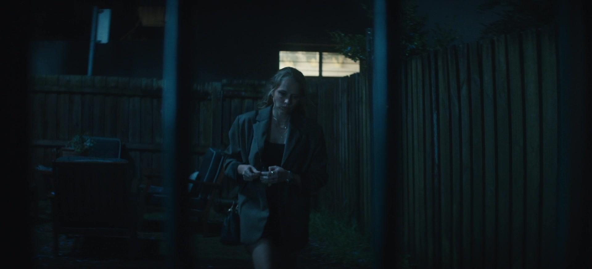 The_Last_Anniversary_S01E01_1080p_2195.jpg The_Last_Anniversary_S01E01_1080p_2195.jpg