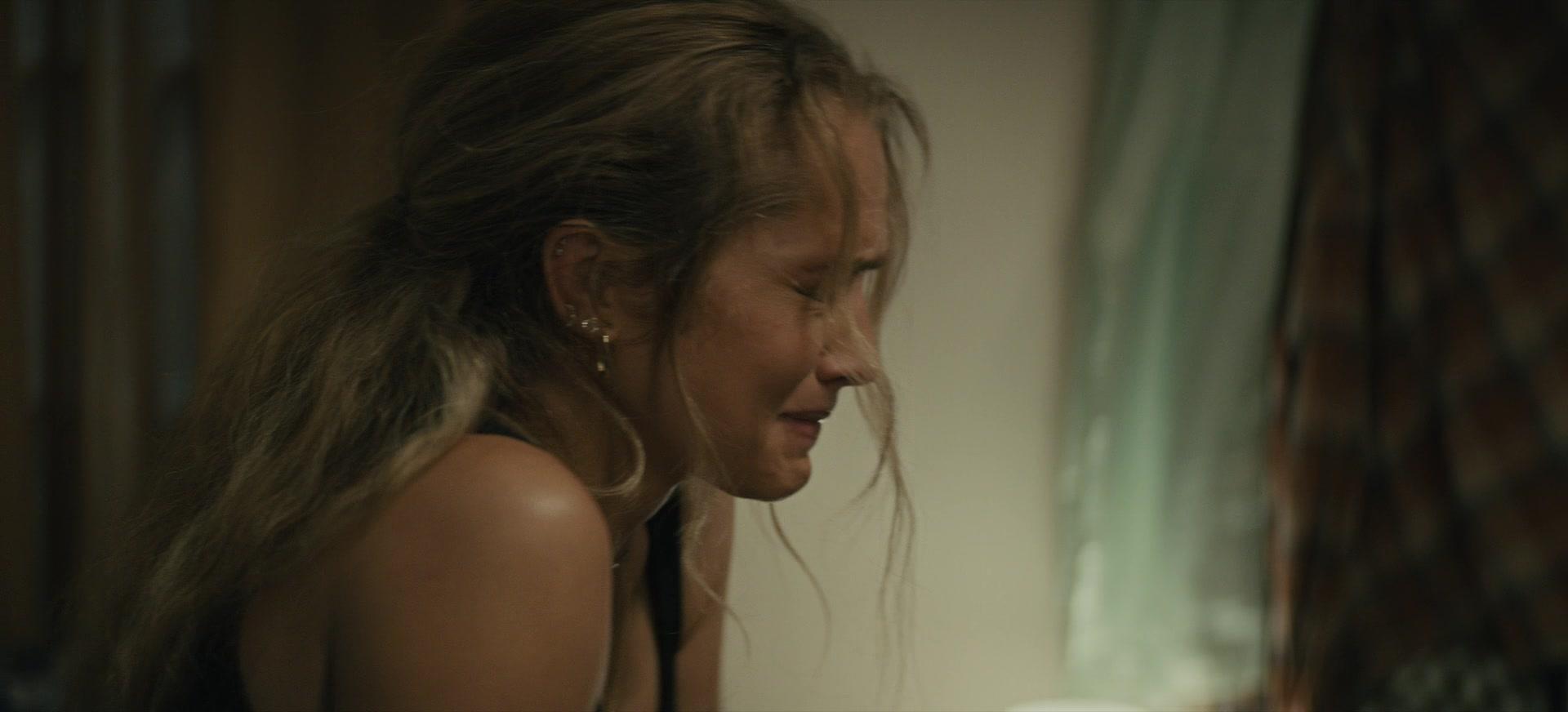 The_Last_Anniversary_S01E01_1080p_2349.jpg