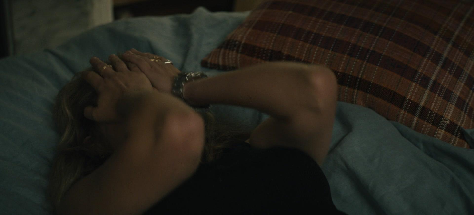 The_Last_Anniversary_S01E01_1080p_2366.jpg The_Last_Anniversary_S01E01_1080p_2366.jpg