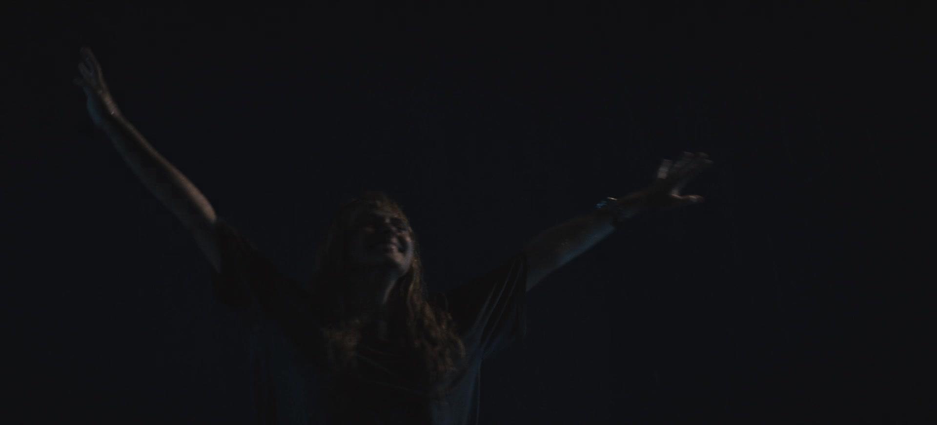 The_Last_Anniversary_S01E01_1080p_6399.jpg The_Last_Anniversary_S01E01_1080p_6399.jpg