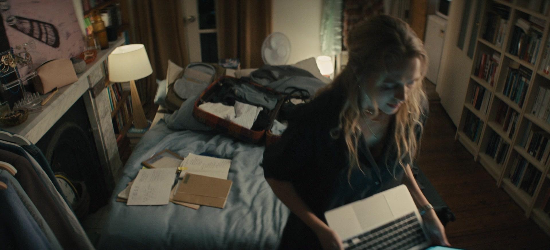 The_Last_Anniversary_S01E01_1080p_6559.jpg The_Last_Anniversary_S01E01_1080p_6559.jpg