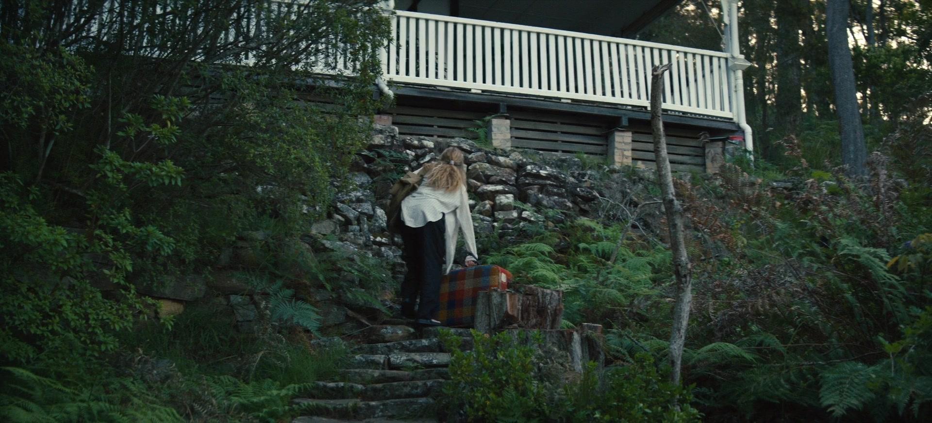 The_Last_Anniversary_S01E01_1080p_6827.jpg The_Last_Anniversary_S01E01_1080p_6827.jpg
