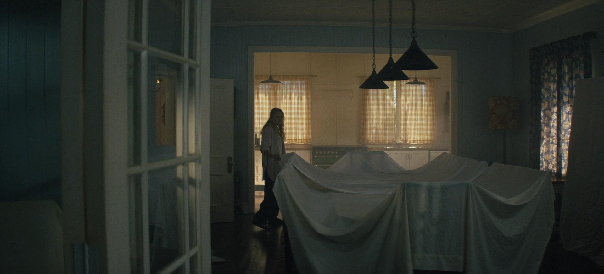 The_Last_Anniversary_S01E01_1080p_6940.jpg