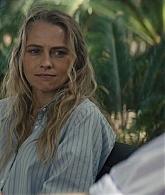 The_Last_Anniversary_S01E01_1080p_3109.jpg
