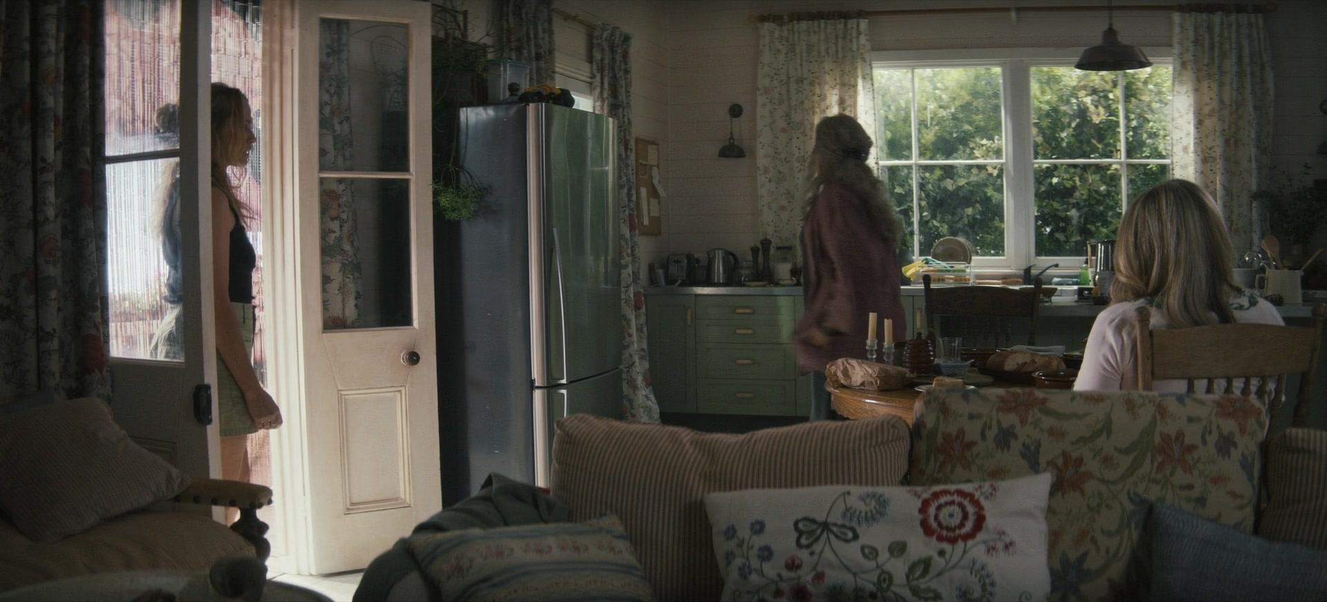 The_Last_Anniversary_2025_S01E03_ATP_002979.jpg The_Last_Anniversary_2025_S01E03_ATP_002979.jpg