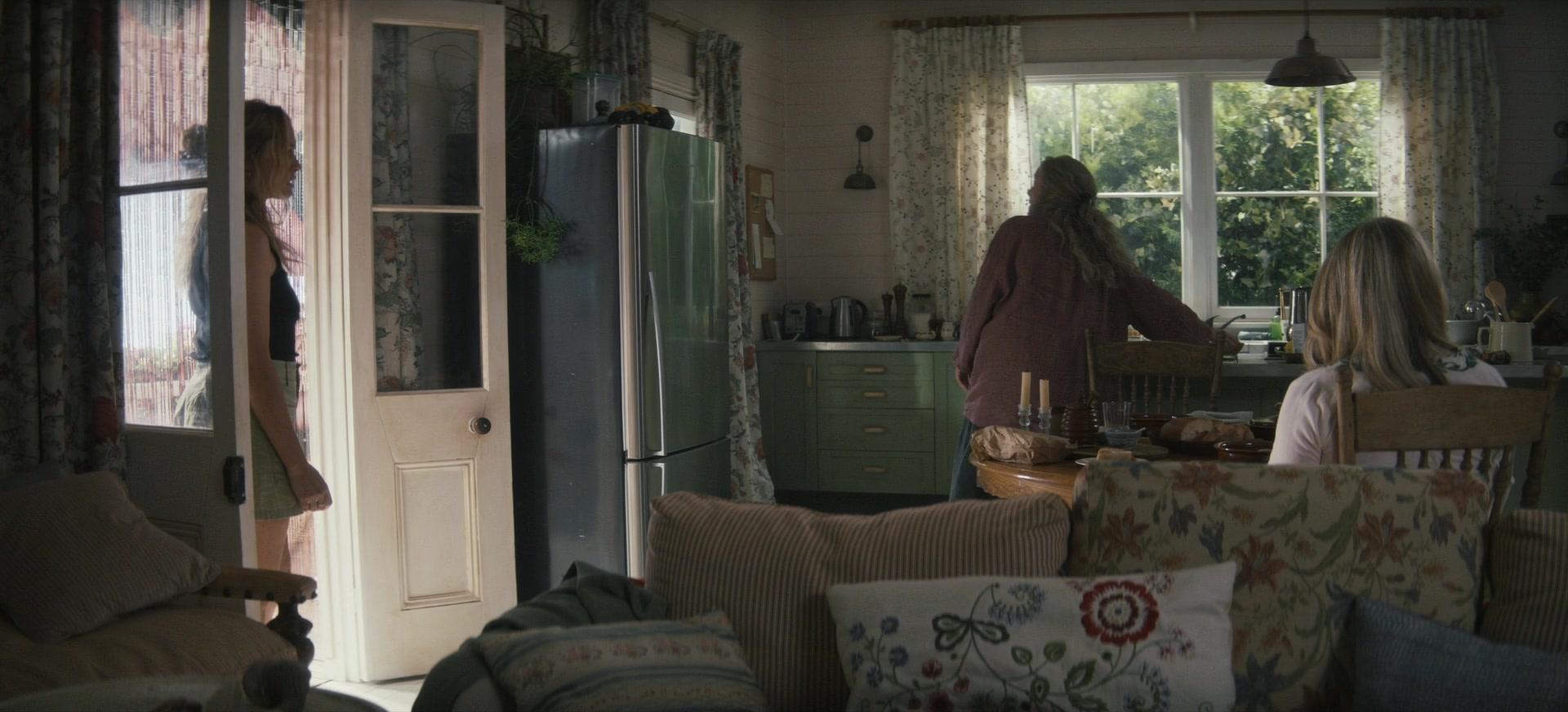 The_Last_Anniversary_2025_S01E03_ATP_002984.jpg The_Last_Anniversary_2025_S01E03_ATP_002984.jpg