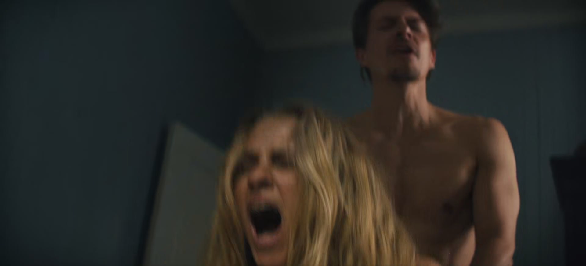 adoringteresap_thelastanniversary_1x04_caps_0197.jpg