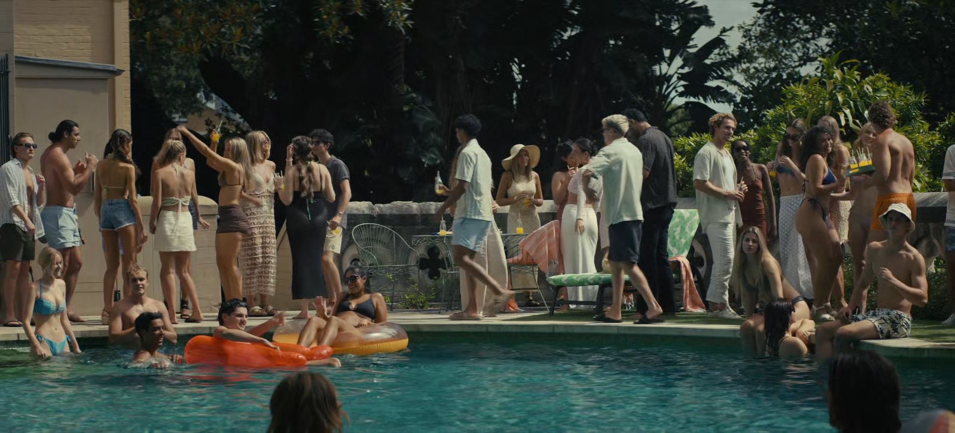 adoringteresap_thelastanniversary_1x04_caps_1440.jpg