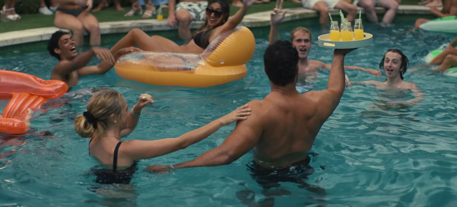 adoringteresap_thelastanniversary_1x04_caps_1547.jpg