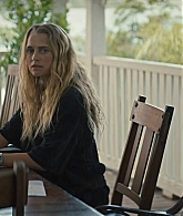 adoringteresap_thelastanniversary_1x04_caps_0062.jpg