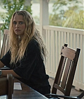 adoringteresap_thelastanniversary_1x04_caps_0063.jpg