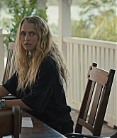 adoringteresap_thelastanniversary_1x04_caps_0065.jpg