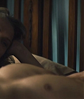 adoringteresap_thelastanniversary_1x04_caps_0260.jpg