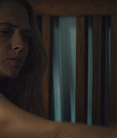 adoringteresap_thelastanniversary_1x04_caps_0291.jpg