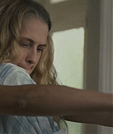 adoringteresap_thelastanniversary_1x04_caps_0668.jpg