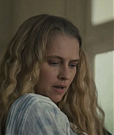 adoringteresap_thelastanniversary_1x04_caps_0675.jpg