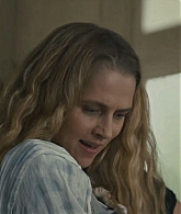adoringteresap_thelastanniversary_1x04_caps_0681.jpg
