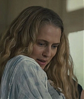 adoringteresap_thelastanniversary_1x04_caps_0683.jpg