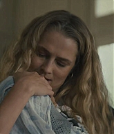 adoringteresap_thelastanniversary_1x04_caps_0688.jpg