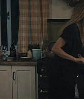 adoringteresap_thelastanniversary_1x04_caps_0703.jpg