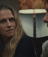 adoringteresap_thelastanniversary_1x04_caps_0914.jpg