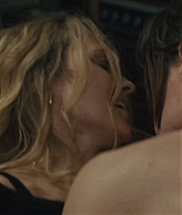 adoringteresap_thelastanniversary_1x04_caps_1042.jpg