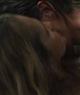 adoringteresap_thelastanniversary_1x04_caps_1056.jpg