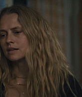 adoringteresap_thelastanniversary_1x04_caps_1092.jpg