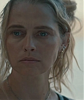 adoringteresap_thelastanniversary_1x05_caps_0239.jpg