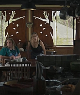 adoringteresap_thelastanniversary_1x05_caps_0255.jpg