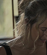 adoringteresap_thelastanniversary_1x05_caps_0269.jpg