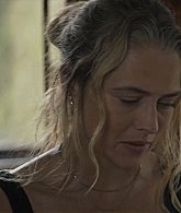 adoringteresap_thelastanniversary_1x05_caps_0272.jpg