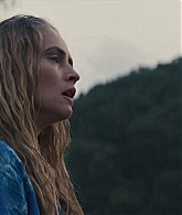 adoringteresap_thelastanniversary_1x06_caps_0196.jpg