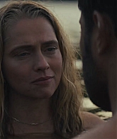 adoringteresap_thelastanniversary_1x06_caps_0247.jpg