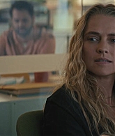 adoringteresap_thelastanniversary_1x06_caps_0316.jpg